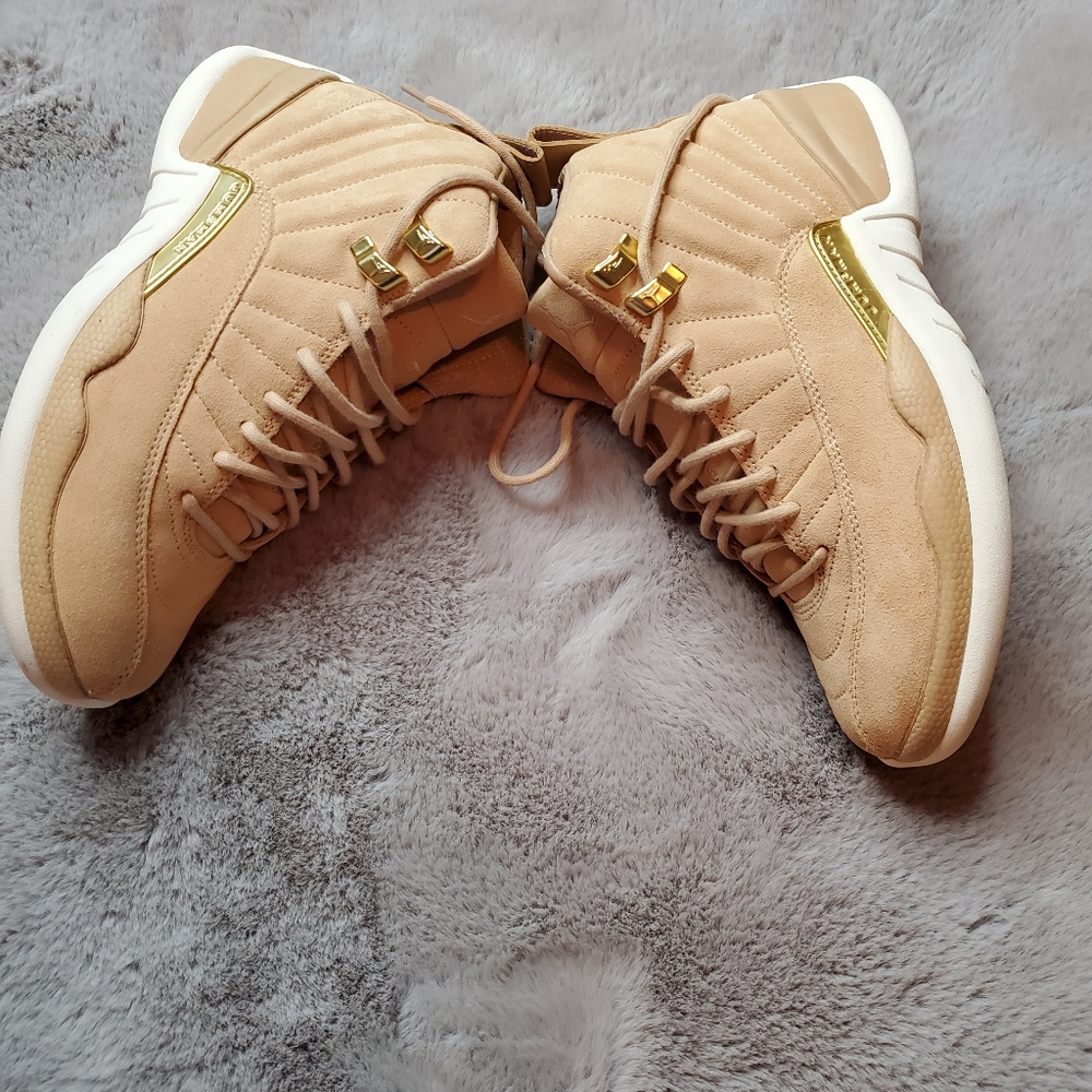 Jordan 12 Retro